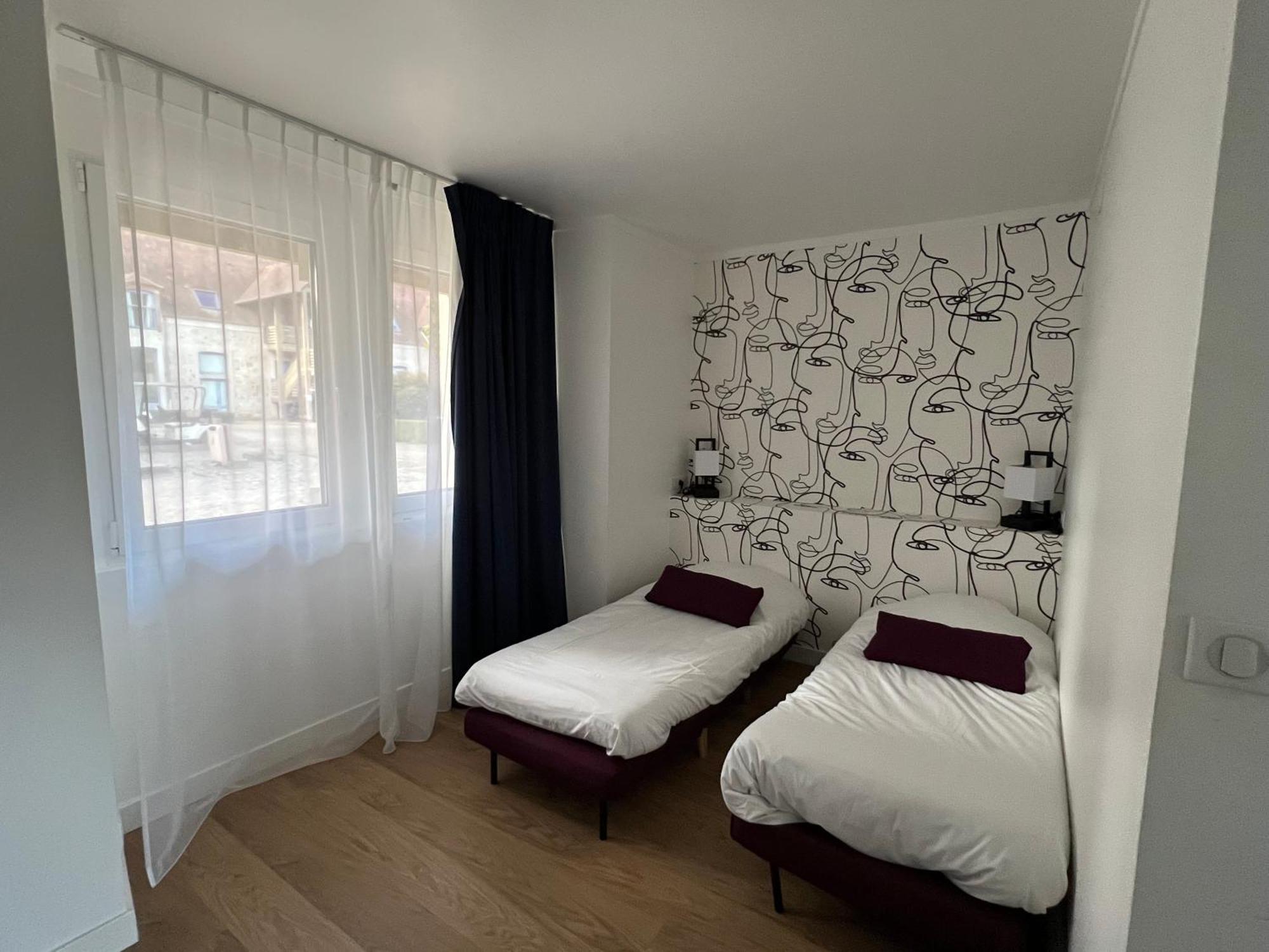 Hotel Abbaye Du Golf De Lesigny ภายนอก รูปภาพ